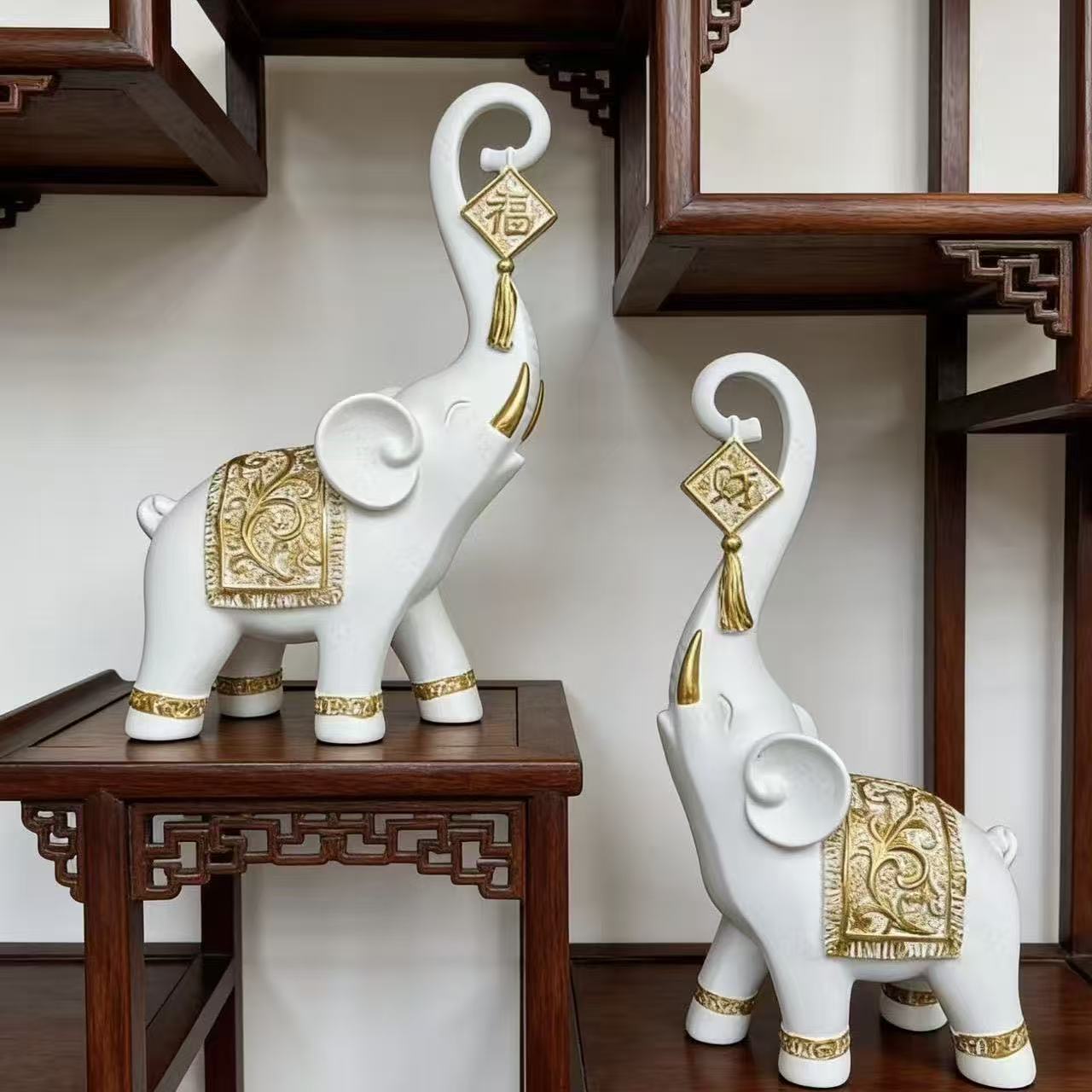 Resin Art Gift For Anniversary - Une paire de figurines éléphant porte-bonheur